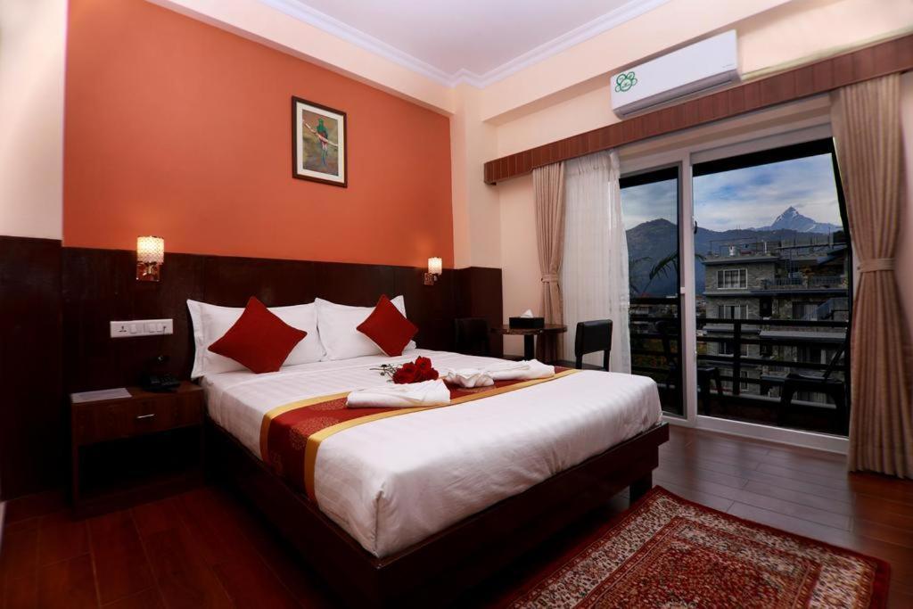 Hotel Eco Tree Pokhara Exteriör bild