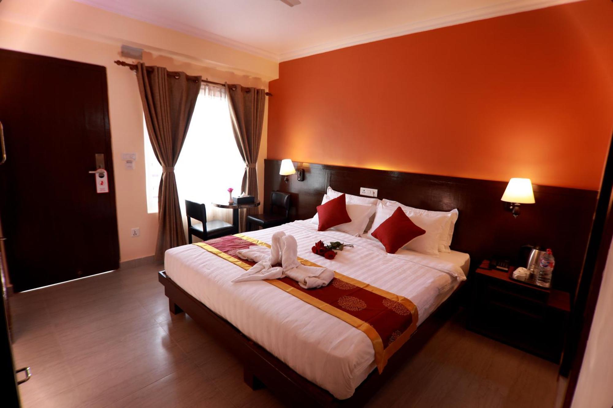 Hotel Eco Tree Pokhara Exteriör bild